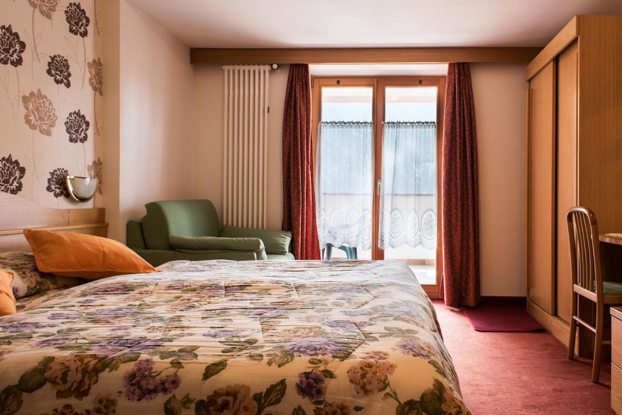 Hotel Sonne Sole Vigo di Fassa Extérieur photo